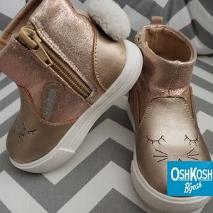 GOLDEN BUNNY BOOTIES By OSHKOSH B'GOSH